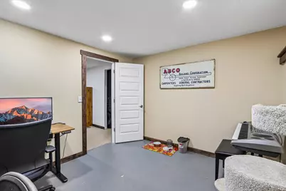 13716 W Lilac Ln, New Berlin, WI 53151 - Photo 25