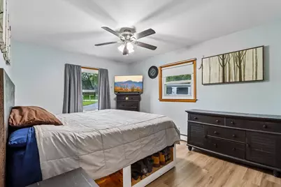 13716 W Lilac Ln, New Berlin, WI 53151 - Photo 21