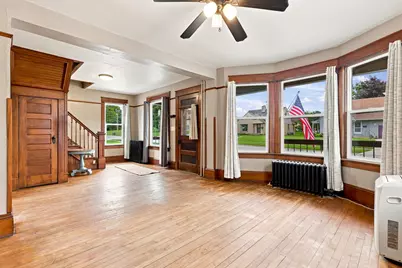 204  Park St, Sheboygan Falls, WI 53085 - Photo 9