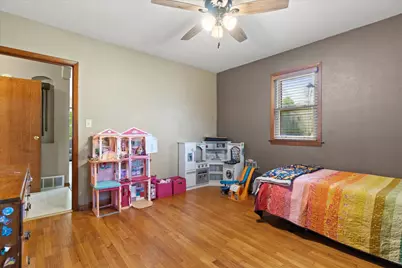 3381 E Ryan Rd, Oak Creek, WI 53154 - Photo 17
