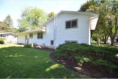 442 S Buckingham Blvd, Whitewater, WI 53190 - Photo 3