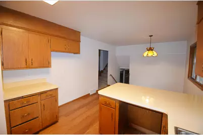 442 S Buckingham Blvd, Whitewater, WI 53190 - Photo 9