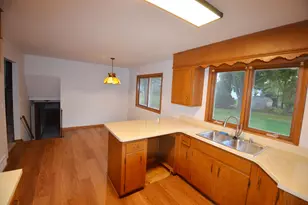 442 S Buckingham Blvd, Whitewater, WI 53190 - Photo 7