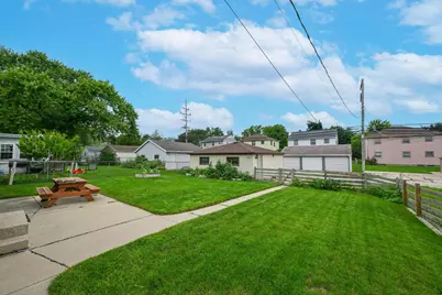 7722 W Kathryn Ave, Milwaukee, WI 53218 - Photo 21