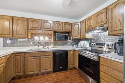 234  Minz Park Cir #1, West Bend, WI 53095 - Photo 7