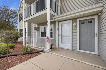 234  Minz Park Cir #1, West Bend, WI 53095 - Photo 5