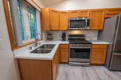 1528  Quietwood Ln, West Bend, WI 53090 - Photo 9