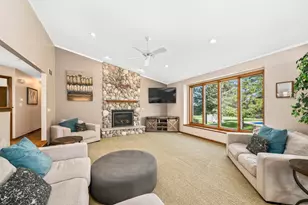 5920 Christine Ct, Lyons, WI 53105 - Photo 5