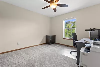N173W19972  Creekside Dr, Jackson, WI 53037 - Photo 17