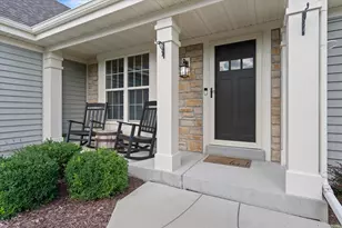 N173W19972 Creekside Dr, Jackson, WI 53037 - Photo 3