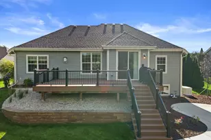 N173W19972 Creekside Dr, Jackson, WI 53037 - Photo 27