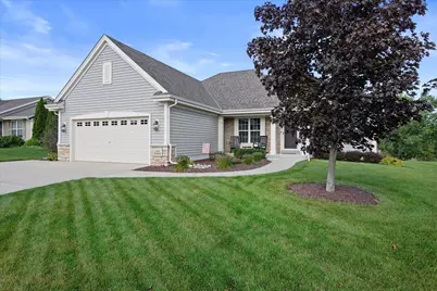 N173W19972  Creekside Dr, Jackson, WI 53037 - Photo 33