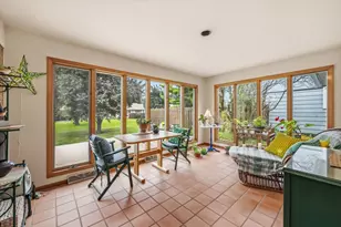 3744 S Sunset Dr, Milwaukee, WI 53220 - Photo 5