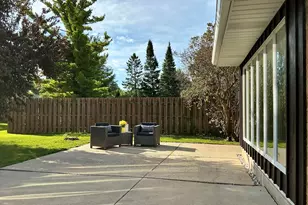 3744 S Sunset Dr, Milwaukee, WI 53220 - Photo 13