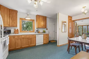 3744 S Sunset Dr, Milwaukee, WI 53220 - Photo 9