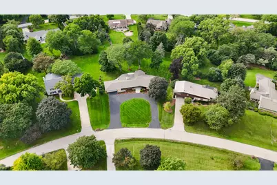 9345 N Thrush Ln, Bayside, WI 53217 - Photo 53
