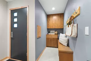 9345 N Thrush Ln, Bayside, WI 53217 - Photo 37