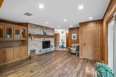 1123  Lake Shore Rd, Grafton, WI 53024 - Photo 17