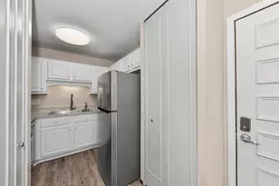 11907 W Appleton Ave, Milwaukee, WI 53224 - Photo 9