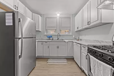 2850 N 46th St, Milwaukee, WI 53210 - Photo 9