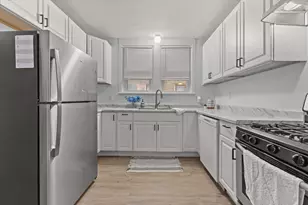 2850 N 46th St, Milwaukee, WI 53210 - Photo 9