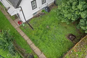 2850 N 46th St, Milwaukee, WI 53210 - Photo 25