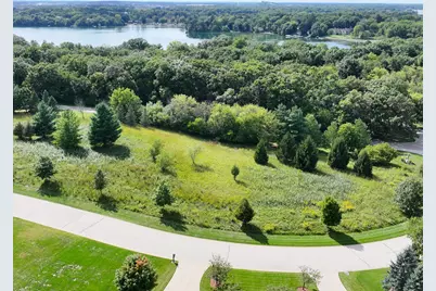 3800  Red Chapel Ct, Delafield, WI 53058 - Photo 11