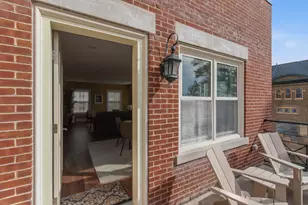 1042 E Juneau Ave, Milwaukee, WI 53202 - Photo 17