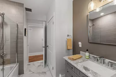 1042 E Juneau Ave #3, Milwaukee, WI 53202 - Photo 21