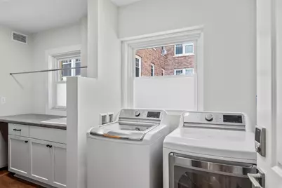 1042 E Juneau Ave #3, Milwaukee, WI 53202 - Photo 33