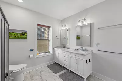 1042 E Juneau Ave #3, Milwaukee, WI 53202 - Photo 31