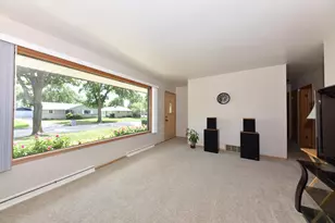 8136 W Clovernook St, Milwaukee, WI 53223 - Photo 3