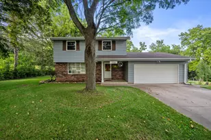 21120 Sierra Dr, Brookfield, WI 53045 - Photo 1