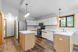 225 Heritage St, Belgium, WI 53004 - Photo 13