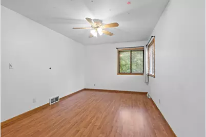 225  Heritage St, Belgium, WI 53004 - Photo 17