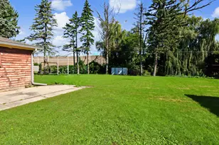 N89W15240 Jefferson Ave, Menomonee Falls, WI 53051 - Photo 23
