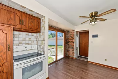 N89W15240  Jefferson Ave, Menomonee Falls, WI 53051 - Photo 11
