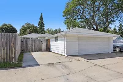 3718 S 85th St, Milwaukee, WI 53228 - Photo 31