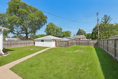 3718 S 85th St, Milwaukee, WI 53228 - Photo 29