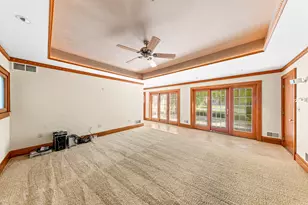 2263 Ludington Ave, Wauwatosa, WI 53226 - Photo 25