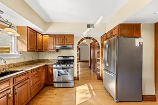 2263 Ludington Ave, Wauwatosa, WI 53226 - Photo 19