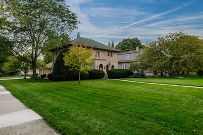 2263  Ludington Ave, Wauwatosa, WI 53226 - Photo 49