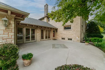 2263  Ludington Ave, Wauwatosa, WI 53226 - Photo 43