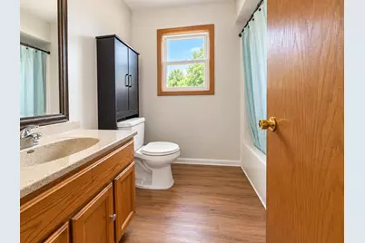 1122  Villa St, Racine, WI 53403 - Photo 7