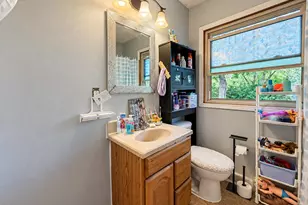 523 E Schowalter St, Saukville, WI 53080 - Photo 11