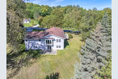 W6313  Burkshire Ln, Plymouth, WI 53073 - Photo 33