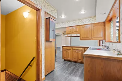 9915 W Margaret Ln, Franklin, WI 53132 - Photo 9