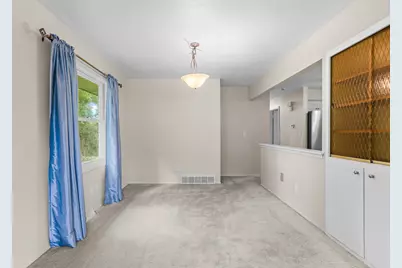 N17W27304  Lakefield Dr, Pewaukee, WI 53072 - Photo 7