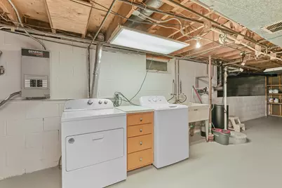 N17W27304  Lakefield Dr, Pewaukee, WI 53072 - Photo 27