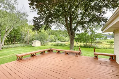 N17W27304  Lakefield Dr, Pewaukee, WI 53072 - Photo 3